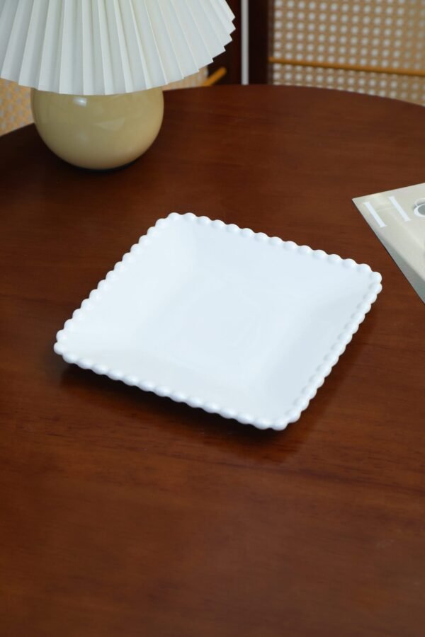 PLATO TENDIDO CUADRADO BLANCO DE CERAMICA / JA3414 / FS006