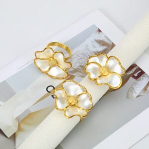 SET DE 4 ANILLOS DE SERVILLETA DORADO DE FLOR / JA3428 / FS006
